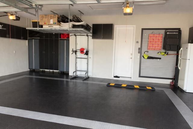 3 car garage