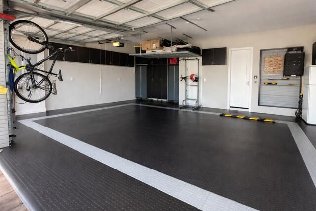 3 car garage