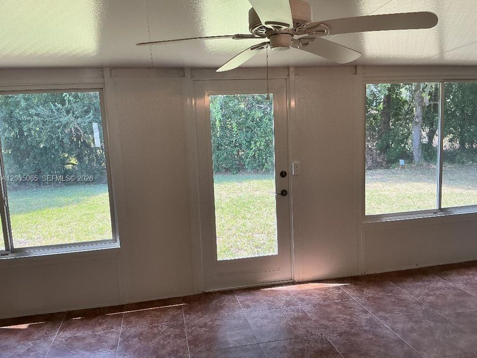 Activo con contrato: $325,000 (2 camas, 2 baños, 1344 Pies cuadrados)