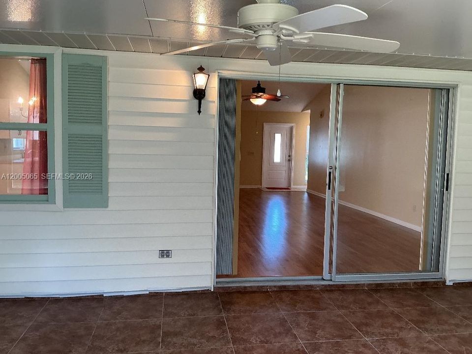 Activo con contrato: $325,000 (2 camas, 2 baños, 1344 Pies cuadrados)