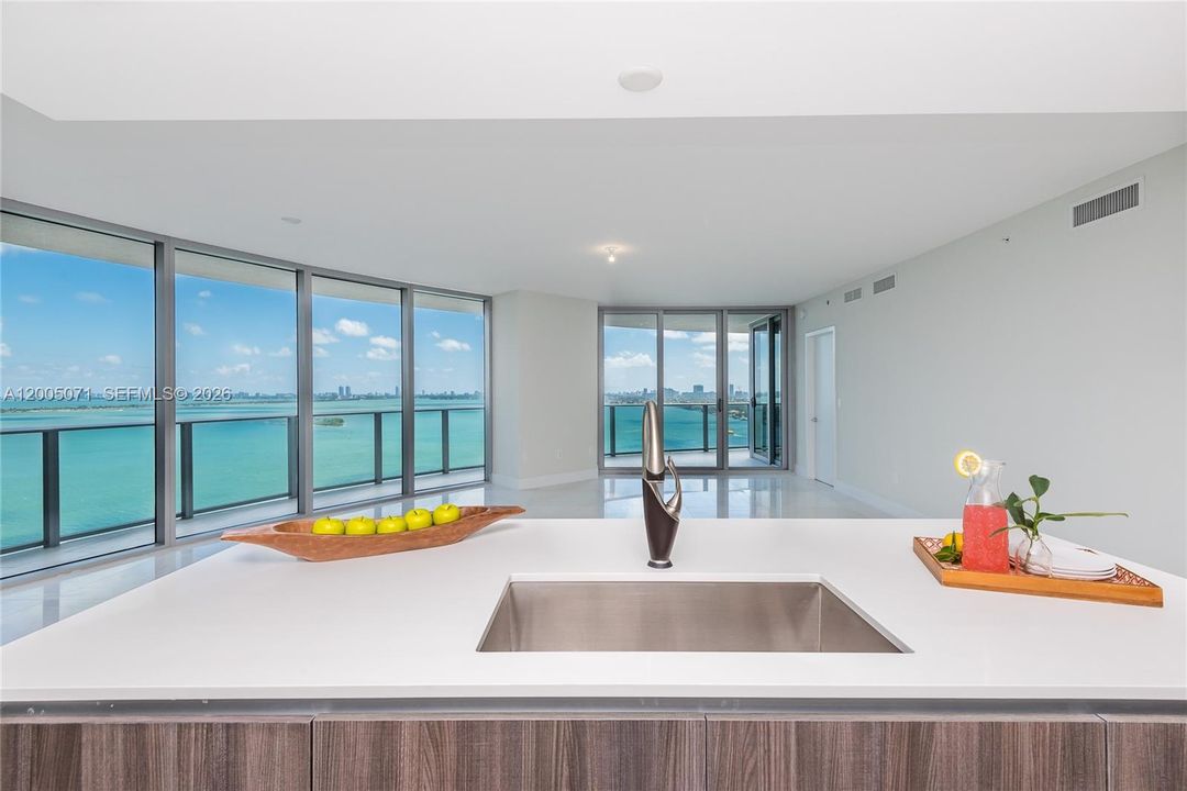 Active With Contract: $10,000 (3 beds, 4 baths, 2018 Square Feet)