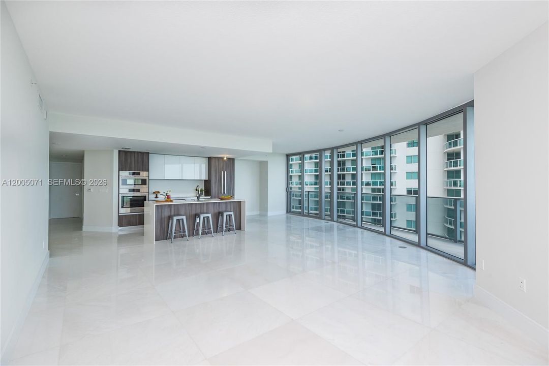 Active With Contract: $10,000 (3 beds, 4 baths, 2018 Square Feet)