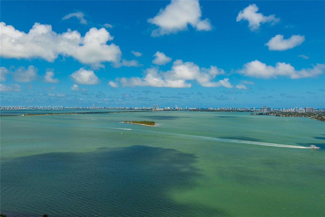Active With Contract: $10,000 (3 beds, 4 baths, 2018 Square Feet)