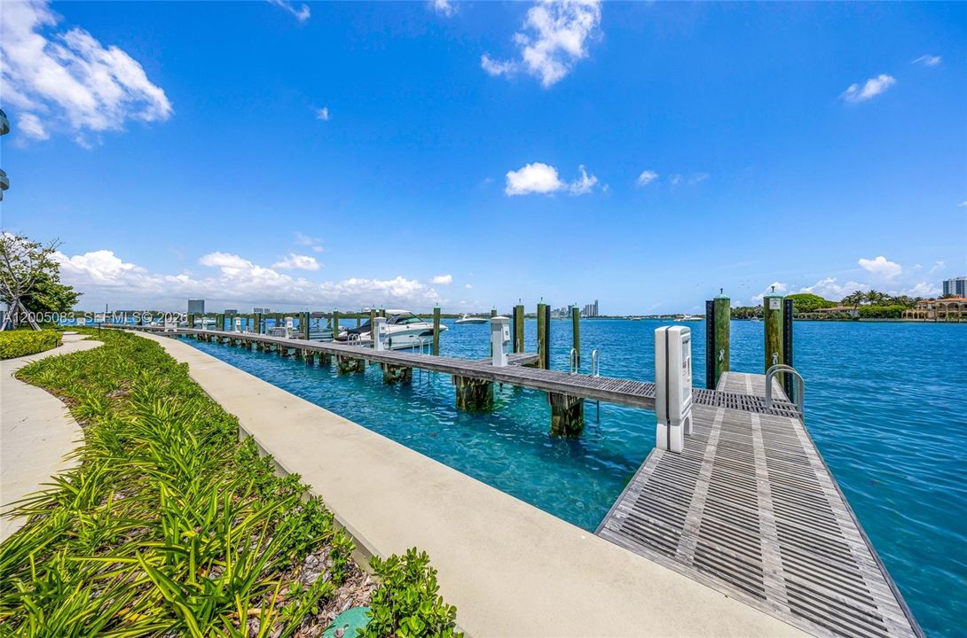 For Sale: $4,900,000 (4 beds, 4 baths, 3521 Square Feet)