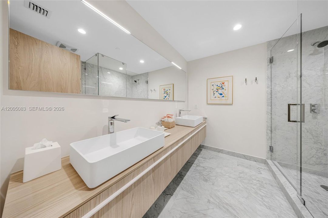 For Sale: $4,900,000 (4 beds, 4 baths, 3521 Square Feet)