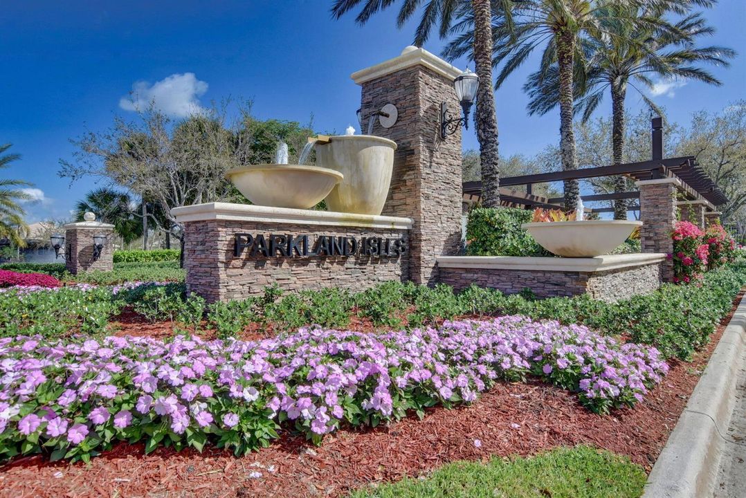 80-web-or-mls-Parkland Isles-1