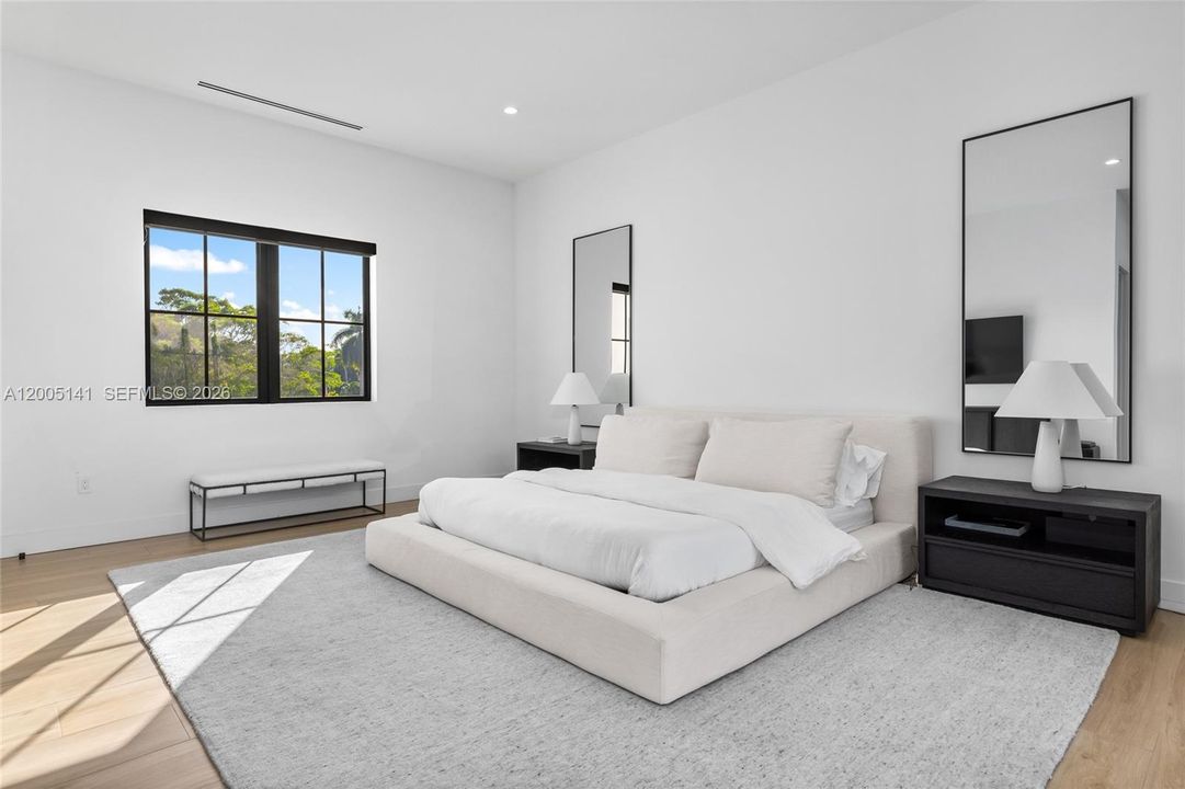 For Sale: $7,730,000 (5 beds, 4 baths, 4303 Square Feet)