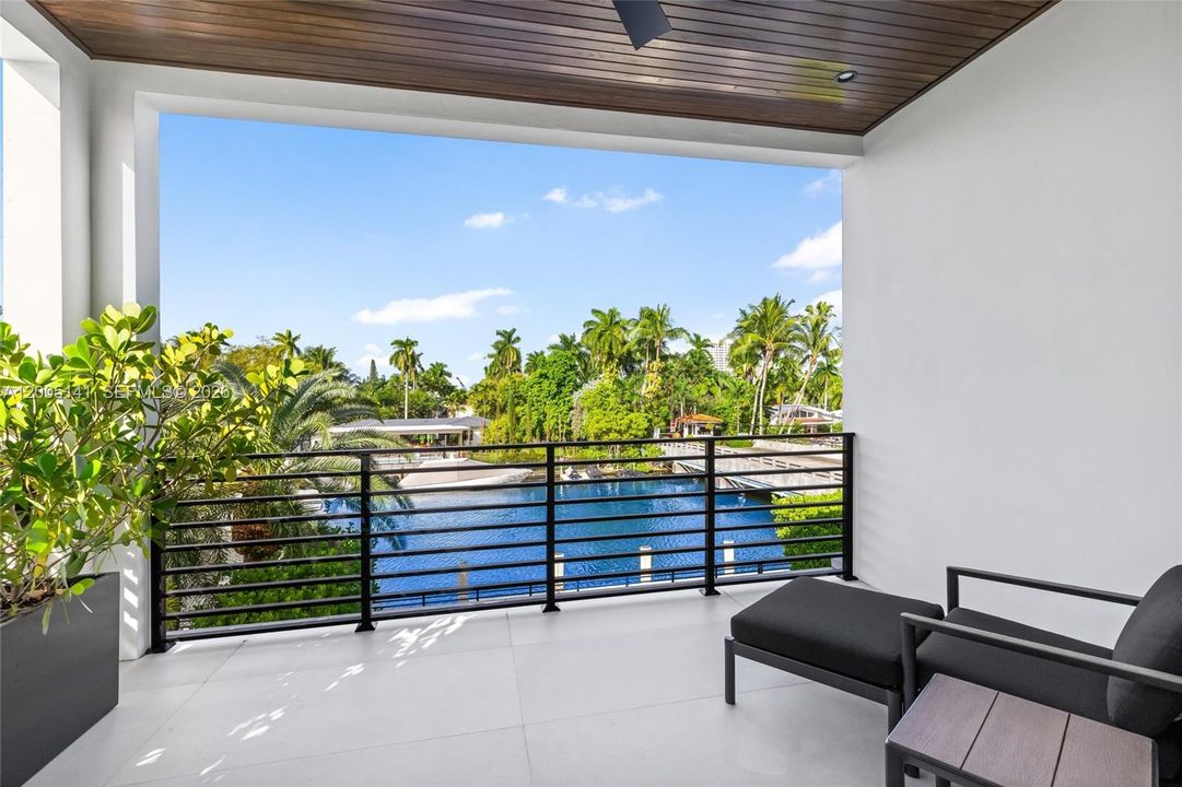 For Sale: $7,730,000 (5 beds, 4 baths, 4303 Square Feet)