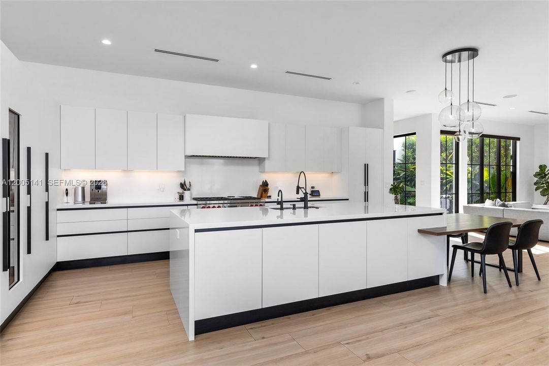 For Sale: $7,730,000 (5 beds, 4 baths, 4303 Square Feet)