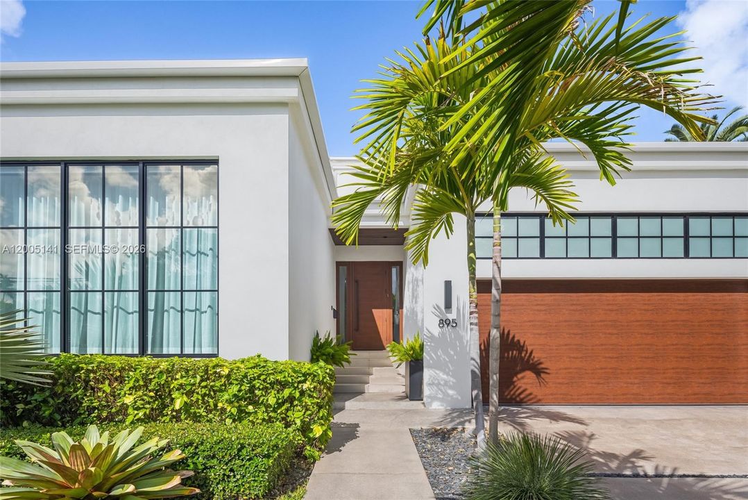 For Sale: $7,730,000 (5 beds, 4 baths, 4303 Square Feet)