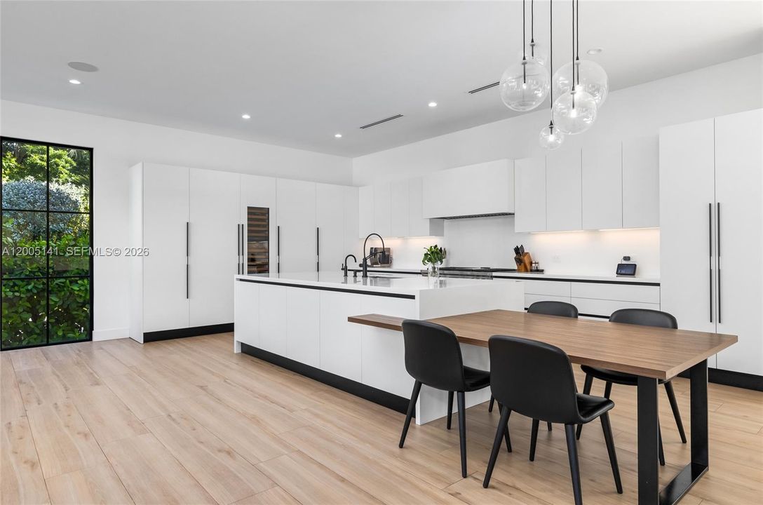 For Sale: $7,730,000 (5 beds, 4 baths, 4303 Square Feet)