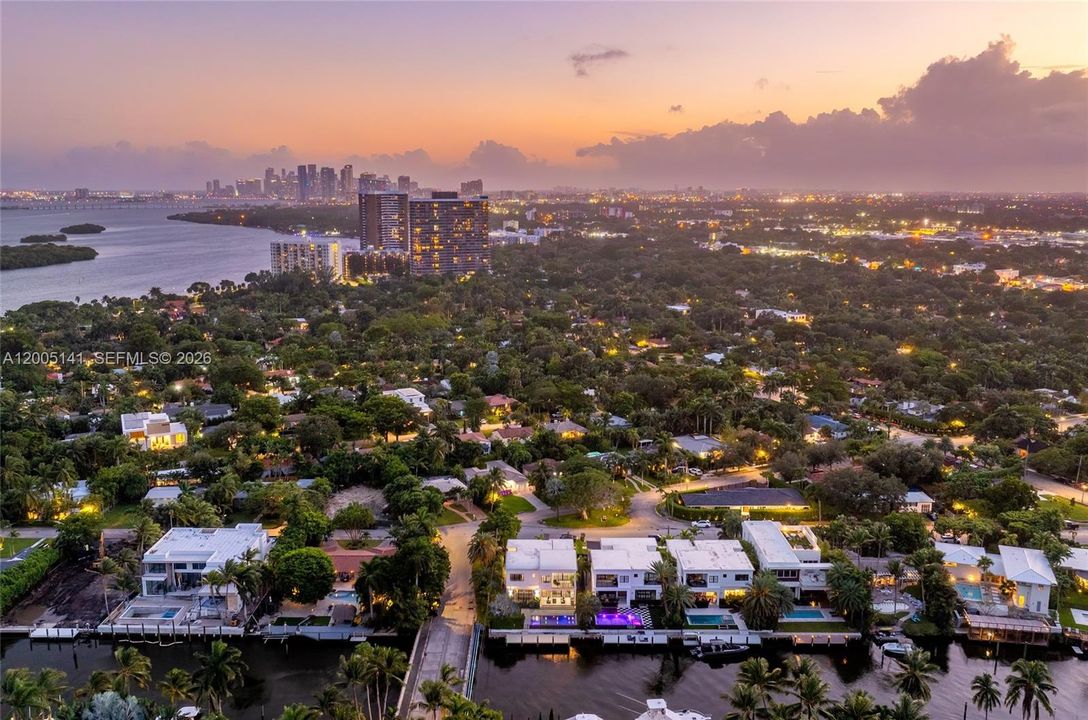For Sale: $7,730,000 (5 beds, 4 baths, 4303 Square Feet)