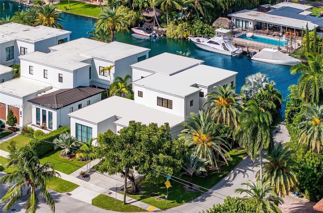 For Sale: $7,730,000 (5 beds, 4 baths, 4303 Square Feet)