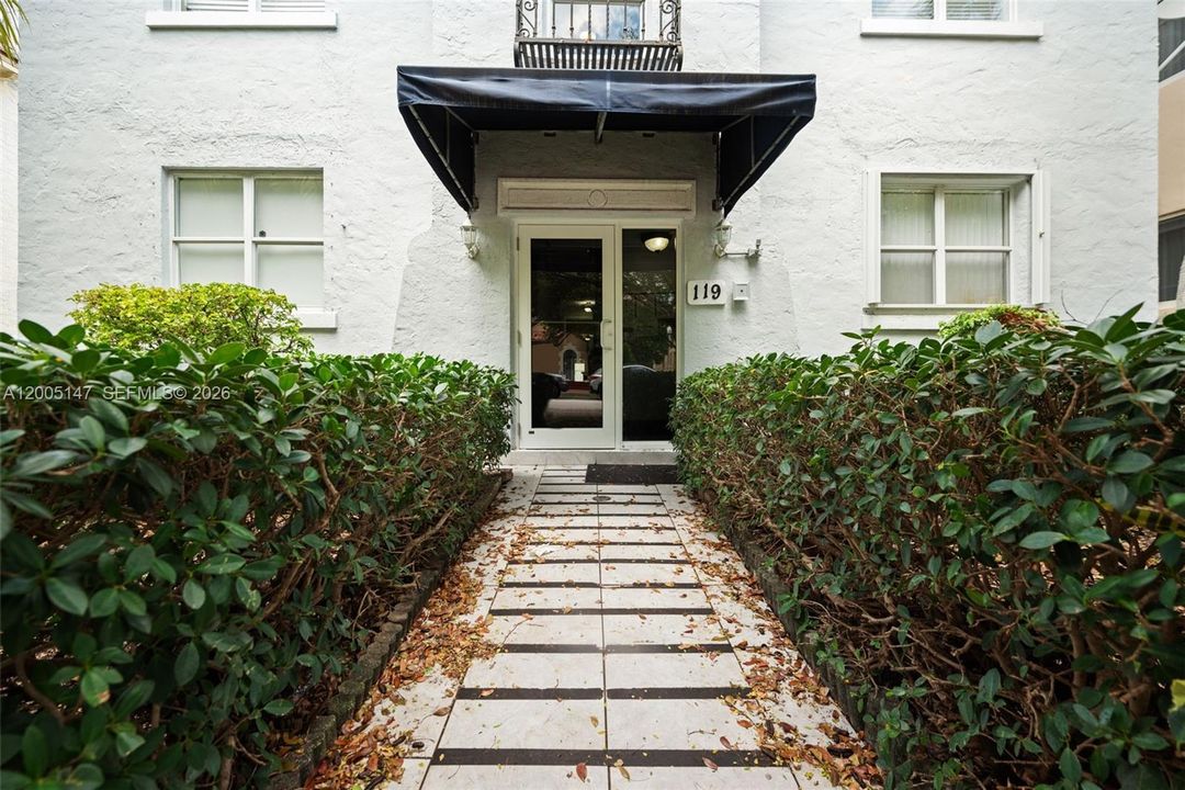 For Sale: $177,900 (0 beds, 1 baths, 275 Square Feet)