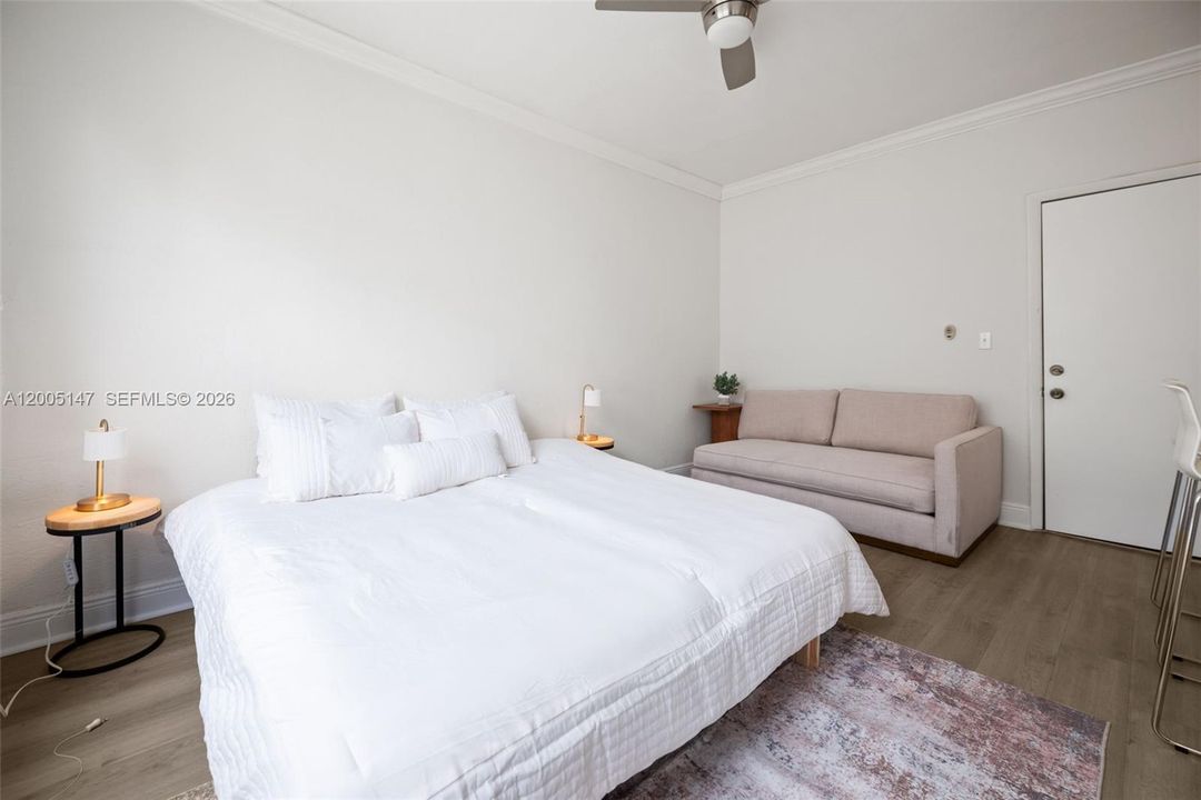 For Sale: $177,900 (0 beds, 1 baths, 275 Square Feet)