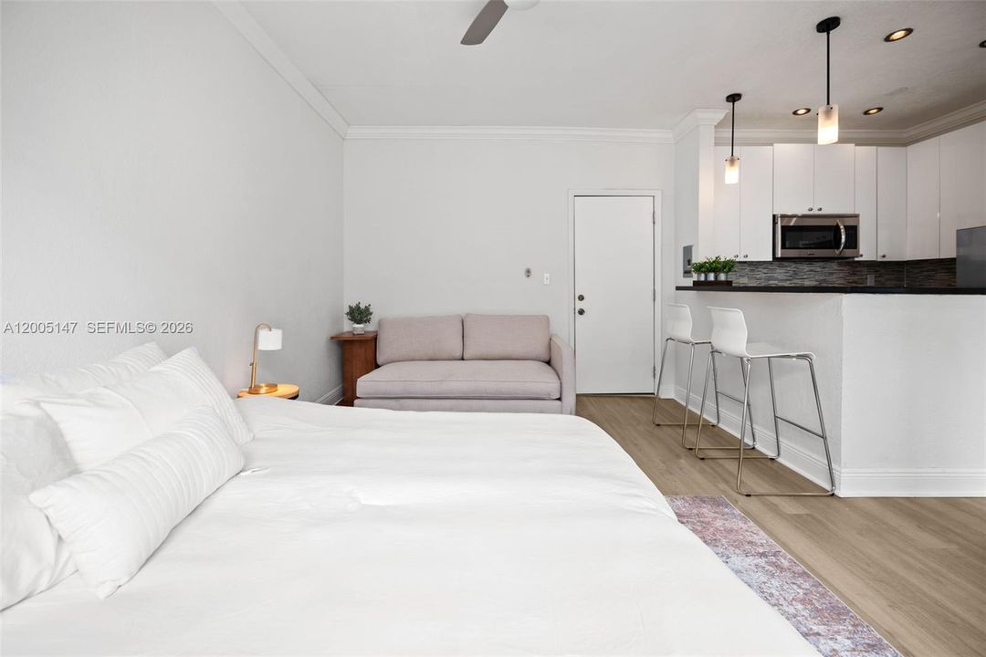 For Sale: $177,900 (0 beds, 1 baths, 275 Square Feet)