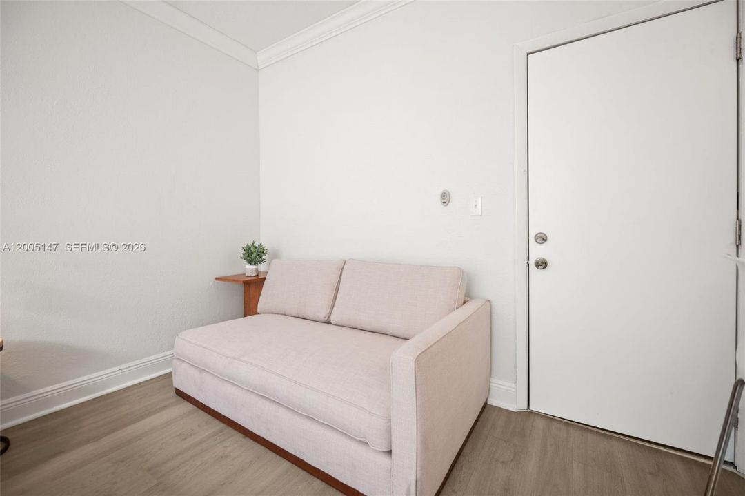 For Sale: $177,900 (0 beds, 1 baths, 275 Square Feet)