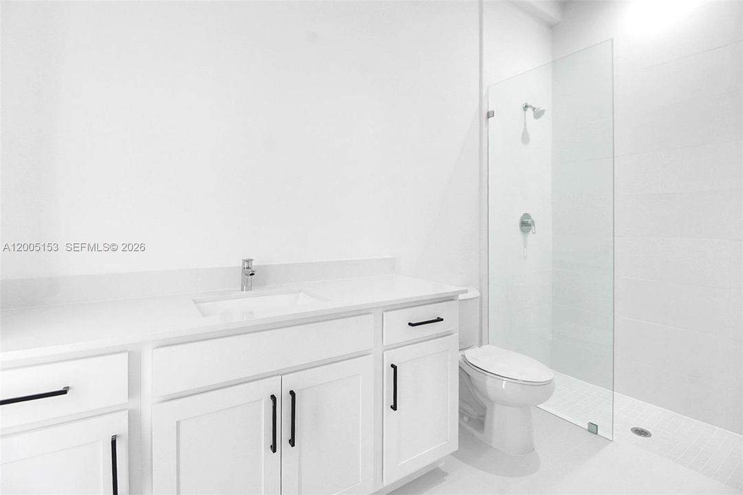 В аренду: $5,400 (5 спален, 4 ванн, 0 Квадратных фут)