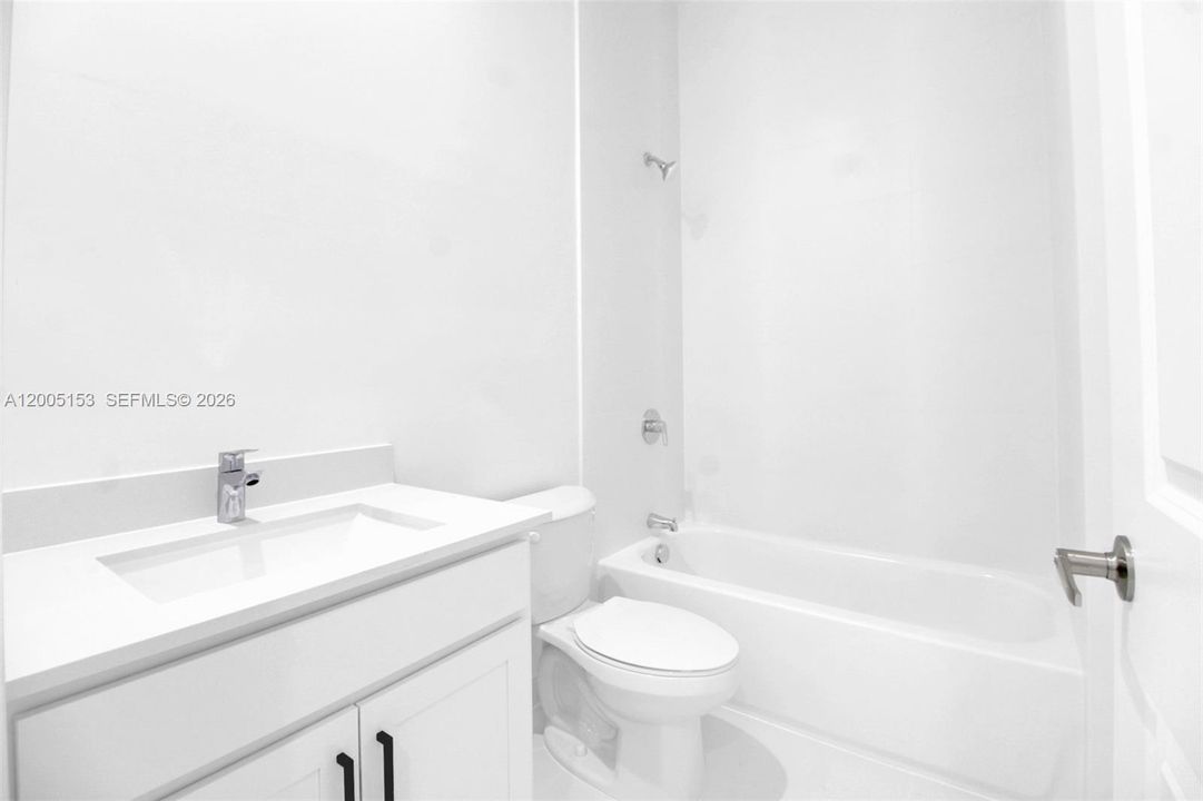 В аренду: $5,400 (5 спален, 4 ванн, 0 Квадратных фут)