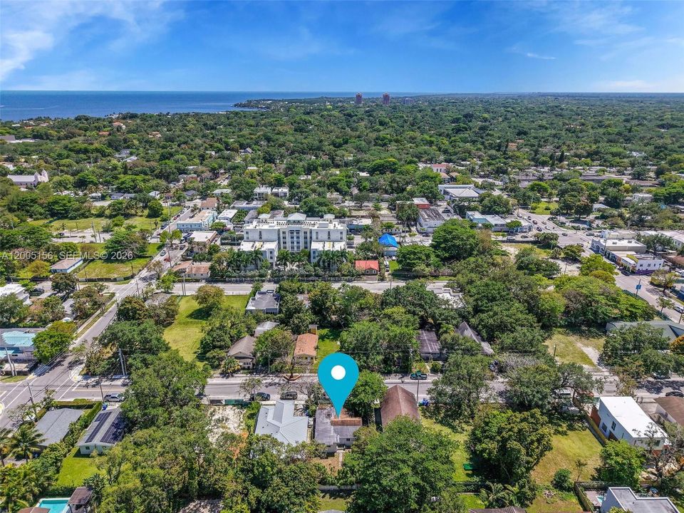 For Sale: $1,350,000 (2 beds, 1 baths, 1046 Square Feet)