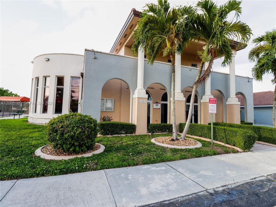 Recently Sold: $459,000 (2 beds, 2 baths, 1160 Square Feet)