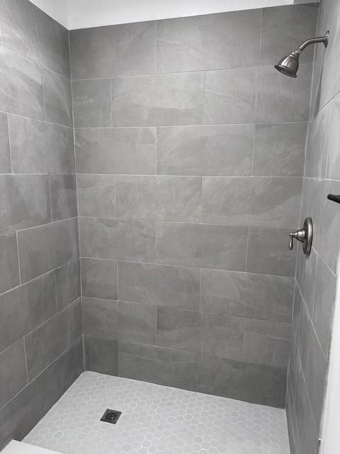 GetMedia1616-1 shower