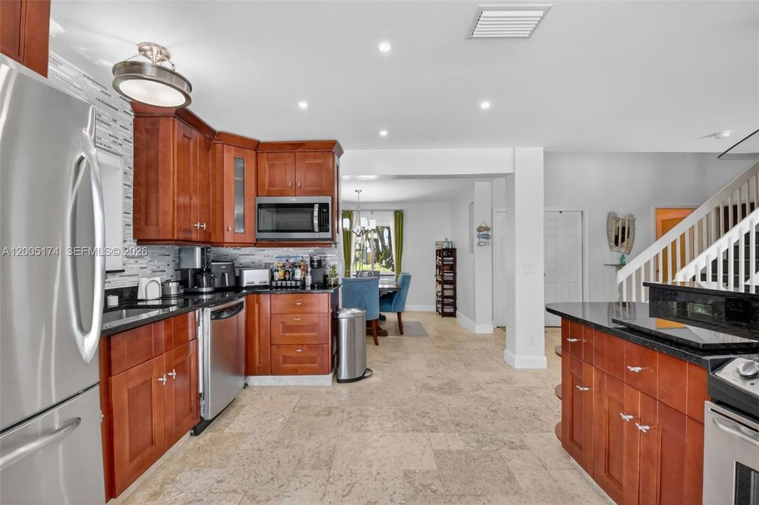 En Venta: $575,000 (3 camas, 2 baños, 1716 Pies cuadrados)