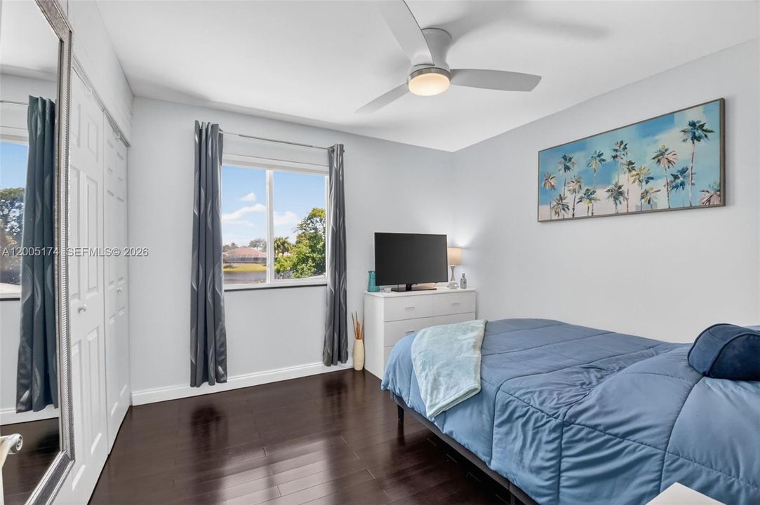 En Venta: $575,000 (3 camas, 2 baños, 1716 Pies cuadrados)