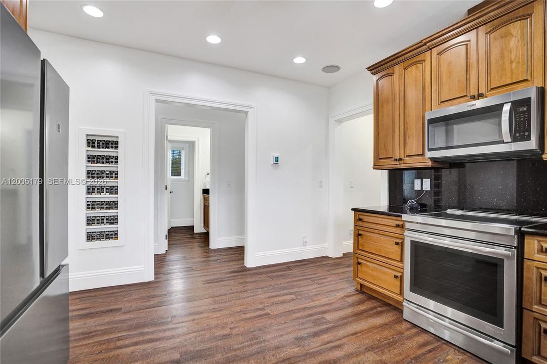 For Sale: $775,000 (4 beds, 3 baths, 2027 Square Feet)