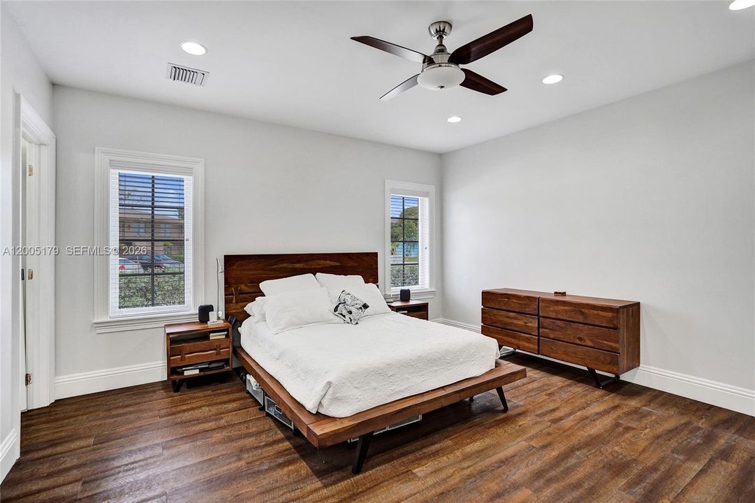 For Sale: $775,000 (4 beds, 3 baths, 2027 Square Feet)