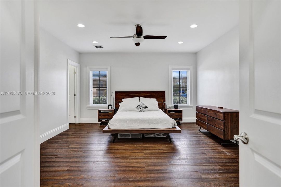 For Sale: $775,000 (4 beds, 3 baths, 2027 Square Feet)