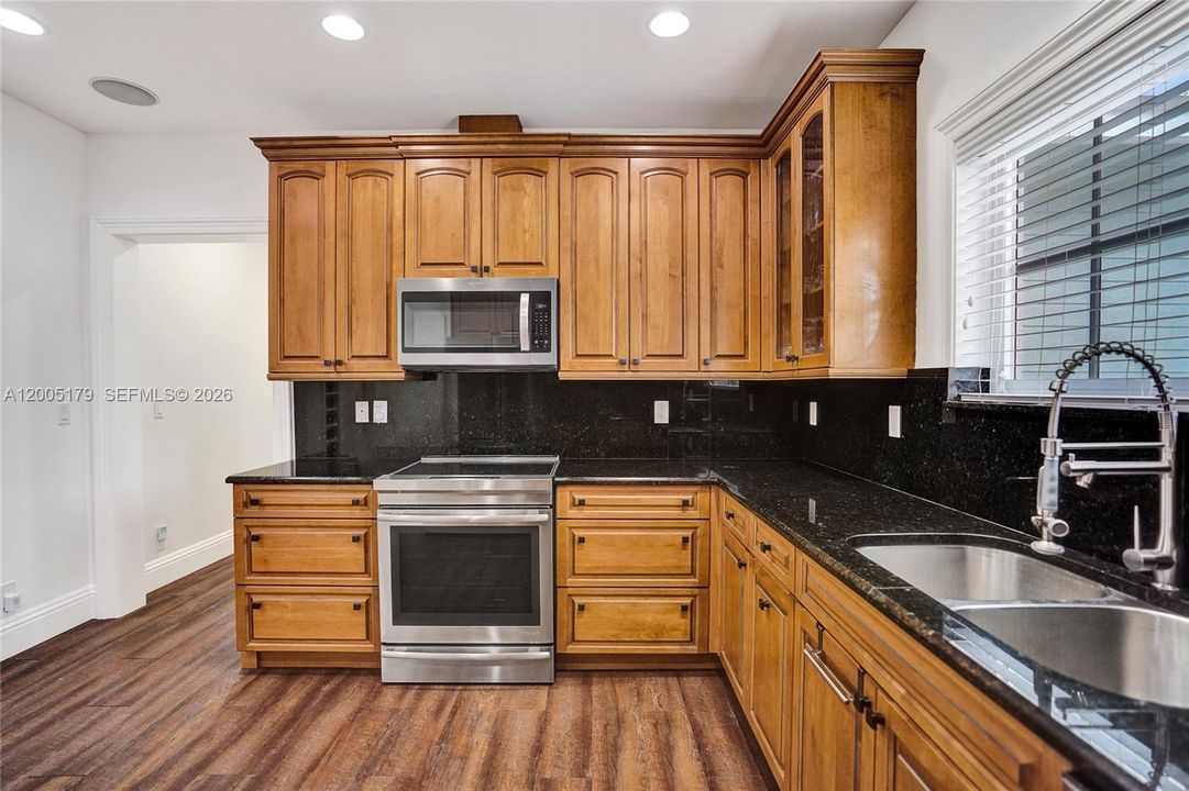 For Sale: $775,000 (4 beds, 3 baths, 2027 Square Feet)