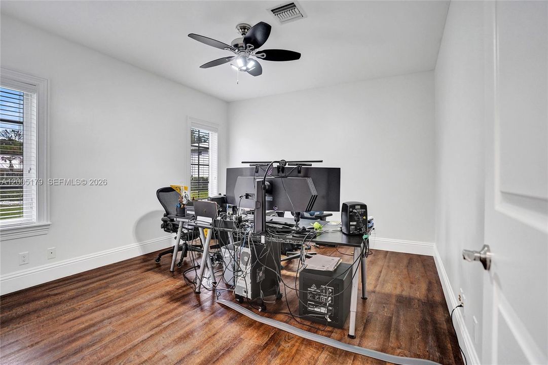 Second bedroom