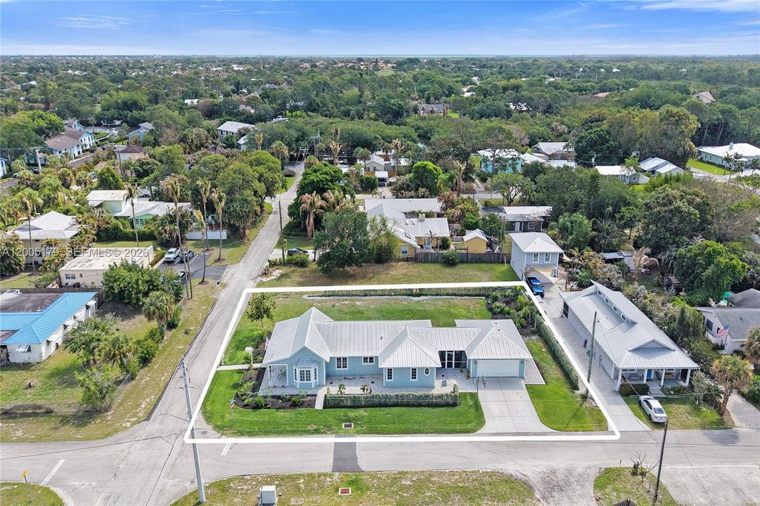 For Sale: $775,000 (4 beds, 3 baths, 2027 Square Feet)