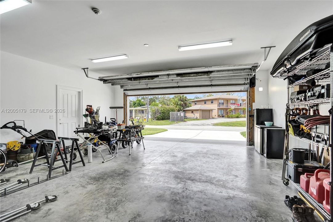 For Sale: $775,000 (4 beds, 3 baths, 2027 Square Feet)