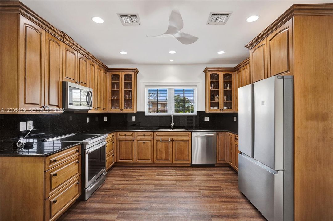 For Sale: $775,000 (4 beds, 3 baths, 2027 Square Feet)