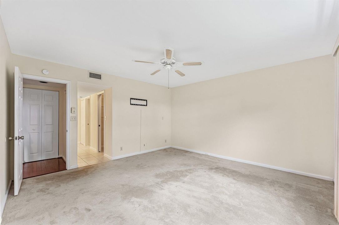 018-3301ArubaWay-C1-CoconutCreek-FL-3306