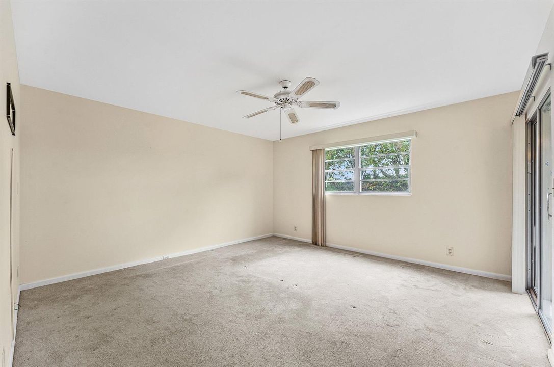 017-3301ArubaWay-C1-CoconutCreek-FL-3306