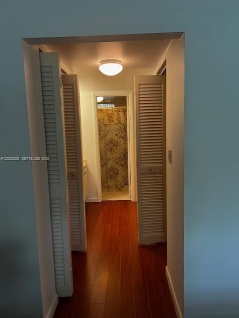 For Sale: $125,900 (1 beds, 1 baths, 773 Square Feet)