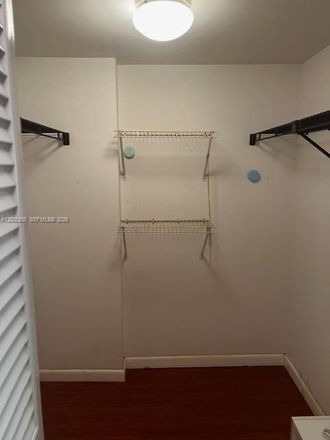 For Sale: $125,900 (1 beds, 1 baths, 773 Square Feet)