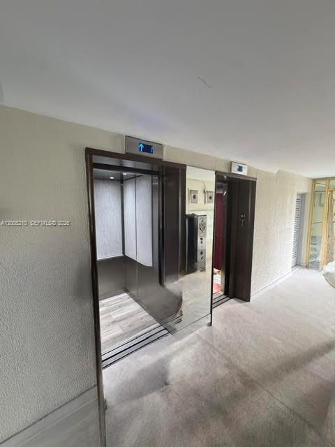 На продажу: $250,000 (2 спален, 2 ванн, 1083 Квадратных фут)