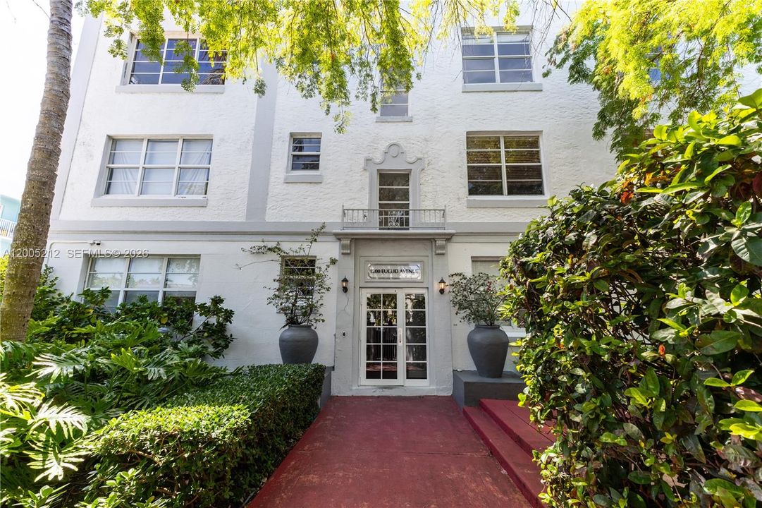 For Sale: $230,000 (1 beds, 1 baths, 520 Square Feet)
