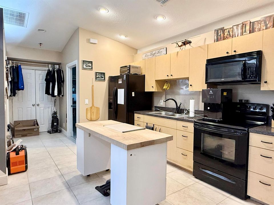 Guest House Kitchen