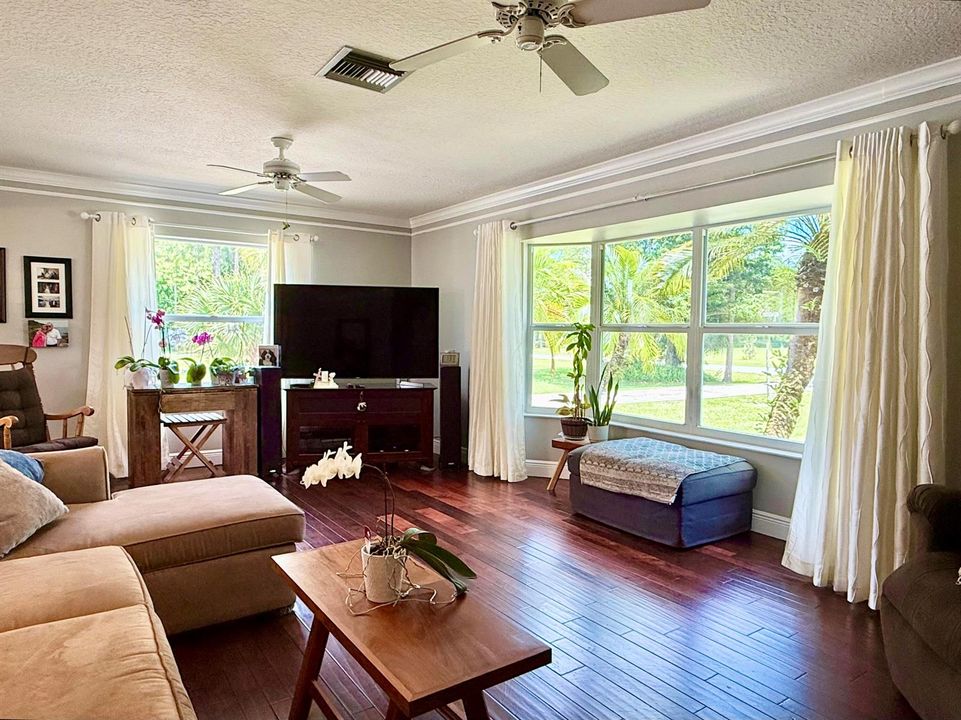 Living rm