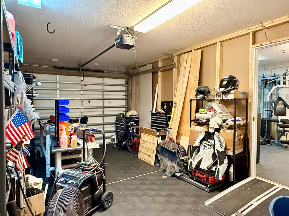 Detached 1 Car Garage