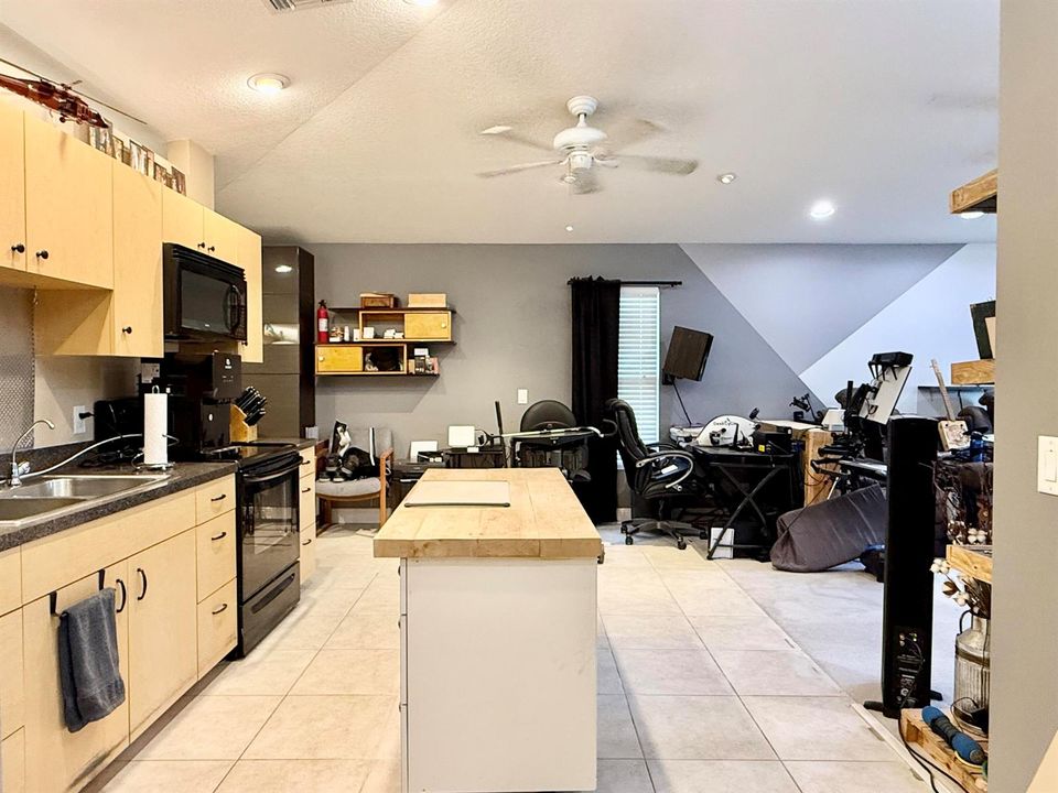 Guest House Kitchen