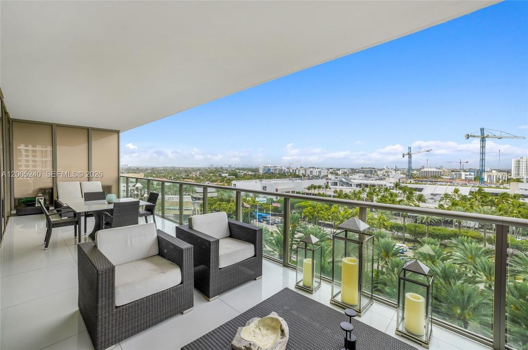 Active With Contract: $25,000 (2 beds, 2 baths, 1777 Square Feet)