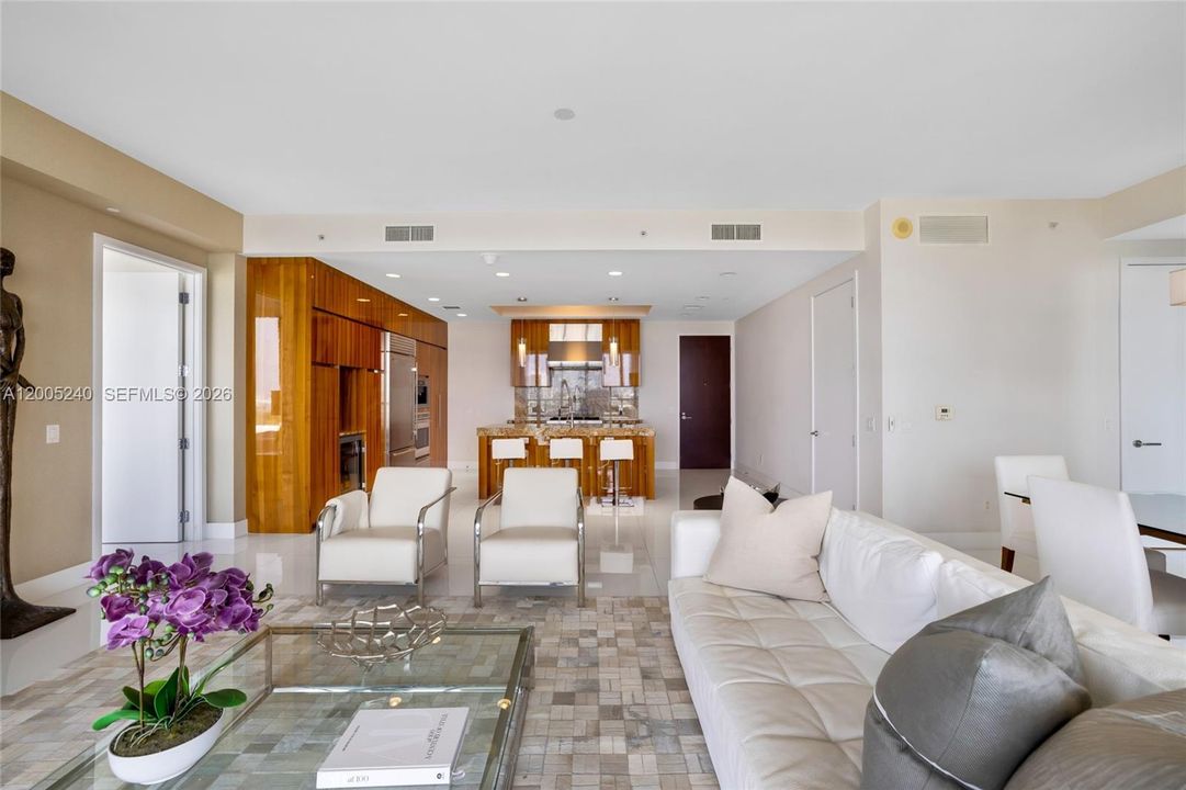 Active With Contract: $25,000 (2 beds, 2 baths, 1777 Square Feet)