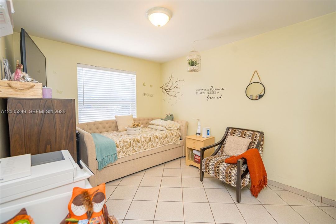 Active With Contract: $499,000 (3 beds, 2 baths, 1369 Square Feet)
