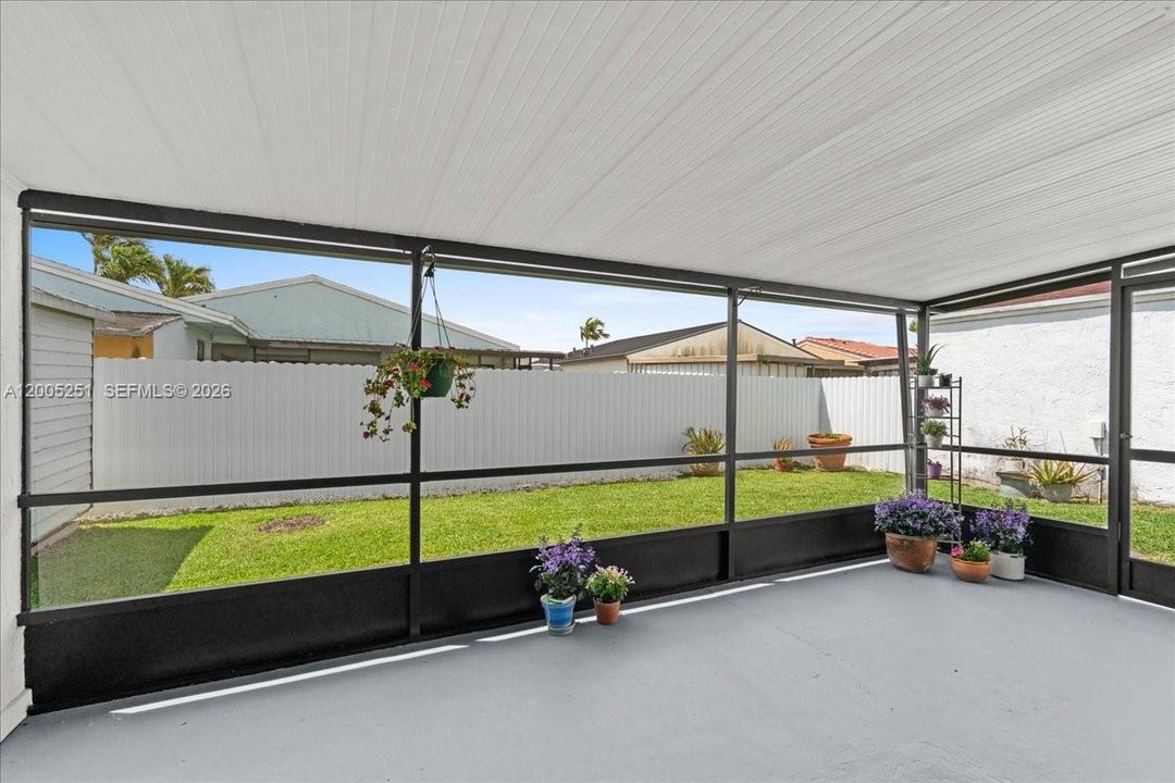 Screened Rear Patio/Lanai
